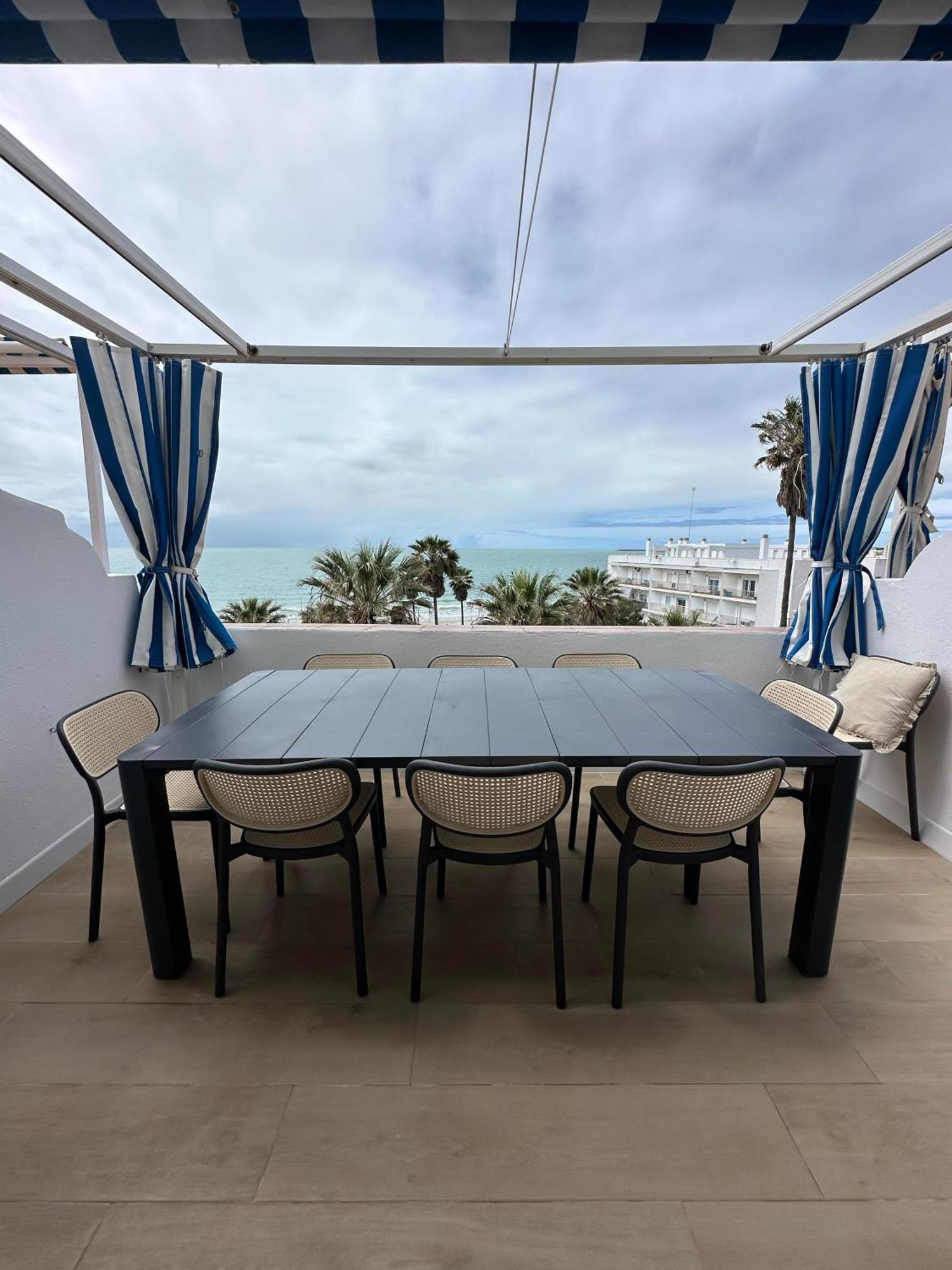 Gatu Villa Mar "Preferente Para Mayores De 25 Anos Y Familias " El Puerto de Santa Maria Luaran gambar